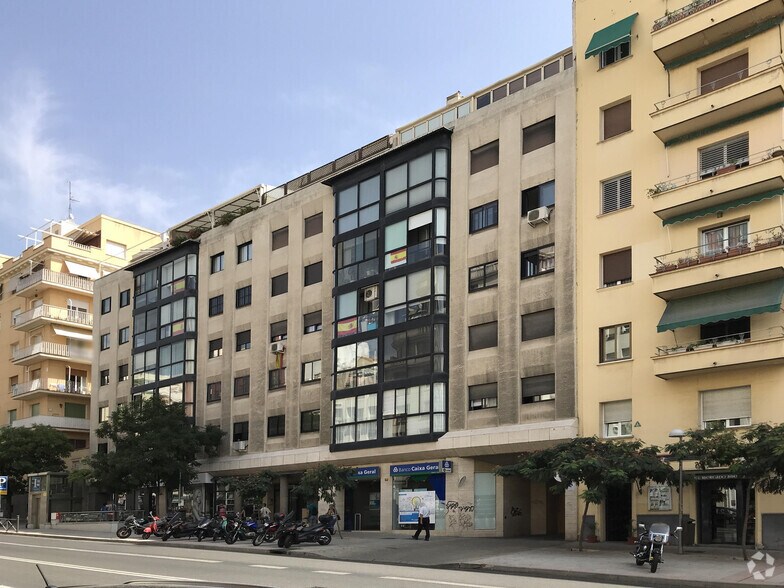 Calle Narváez, 57, Madrid, Madrid to rent - Primary Photo - Image 1 of 2