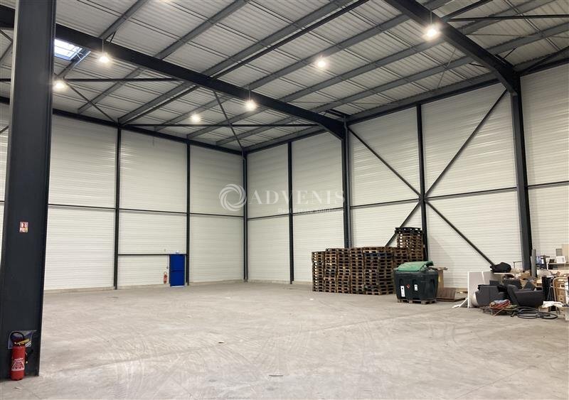 Light Industrial in Naveil for sale - Interior Photo - Image 1 of 5