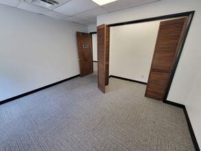 1161 Murfreesboro Rd, Nashville, TN for rent Building Photo- Image 1 of 4