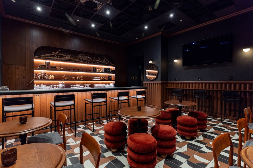 601 W 26th St, New York, NY to rent - Interior Photo - Image 3 of 18