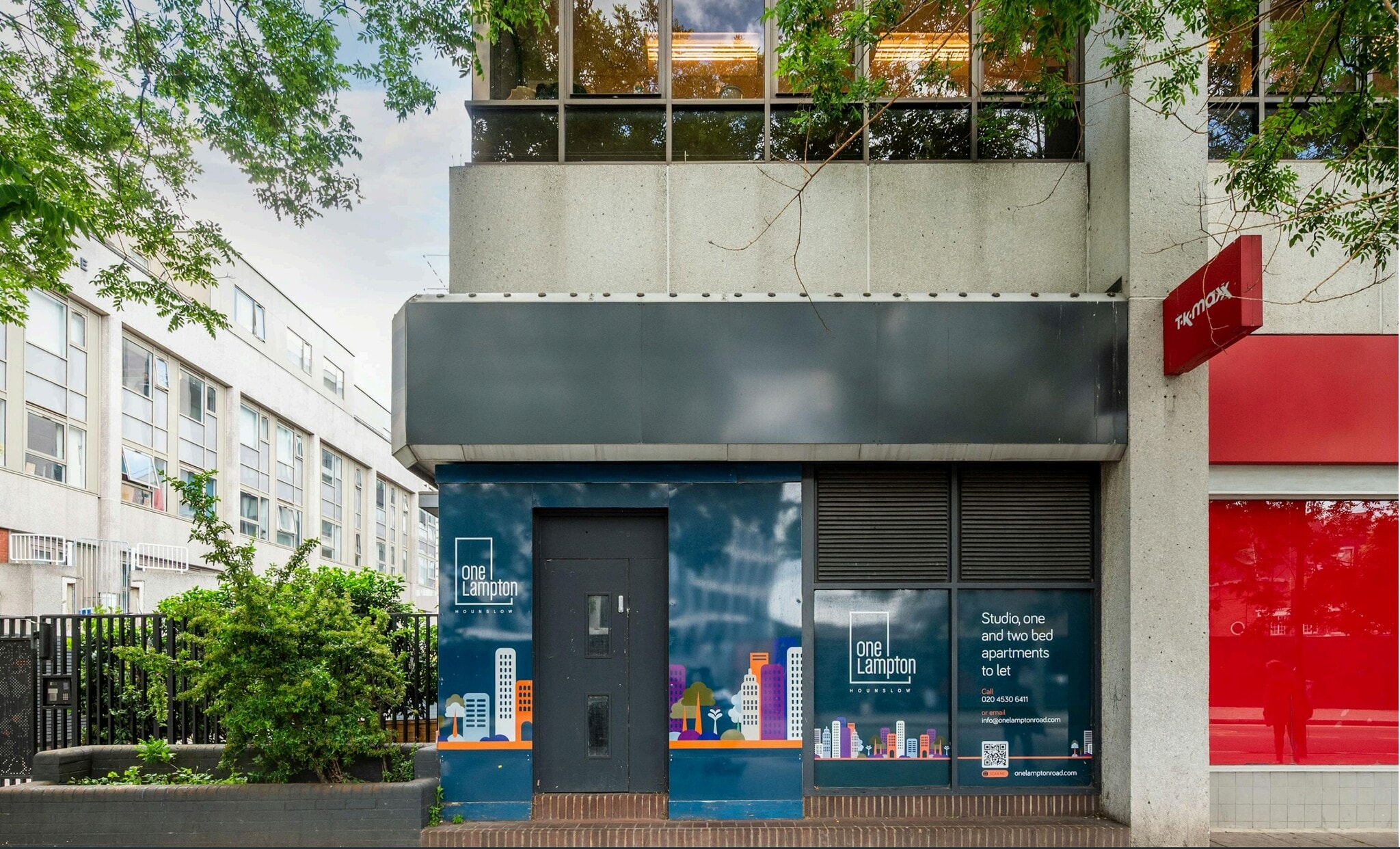 Lampton Rd, Hounslow to rent Building Photo- Image 1 of 6