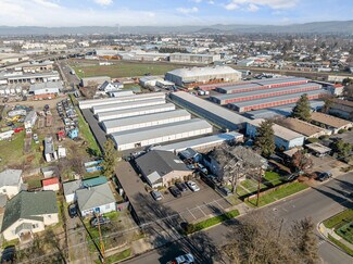 More details for 402 W Clark St, Medford, OR - Specialist for Sale