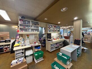 More details for 49 Rue Emeriau, Paris - Retail to Rent