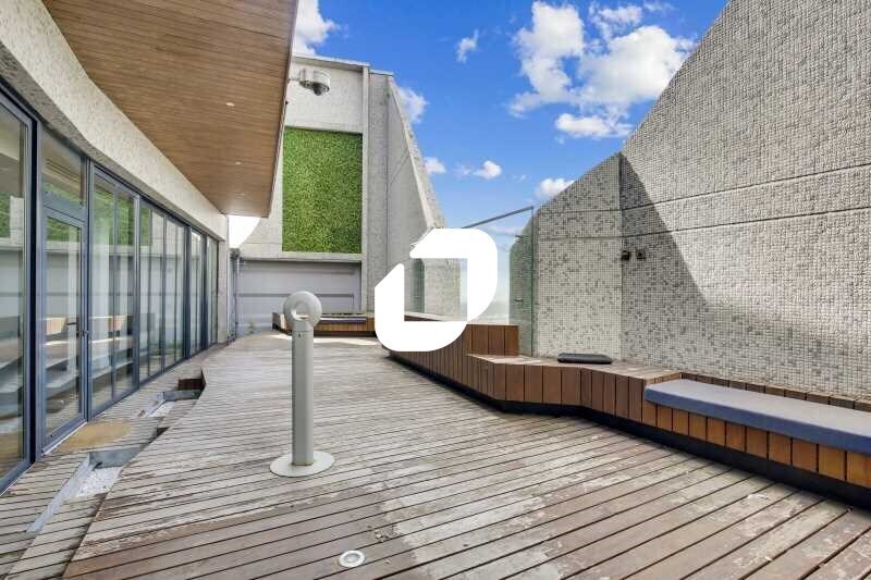 Office in Courbevoie for sale - Building Photo - Image 3 of 6