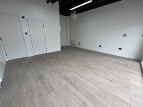 26 North Station Rd, Colchester to rent Interior Photo- Image 2 of 5