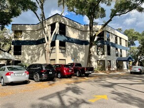 500 Vonderburg Dr, Brandon, FL for sale Building Photo- Image 1 of 1