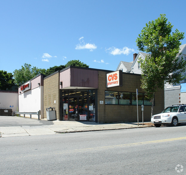 256 Lincoln St, Worcester, MA for rent - Primary Photo - Image 1 of 6