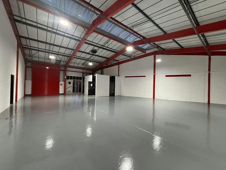 10 North Ave, Clydebank to rent - Interior Photo - Image 3 of 7