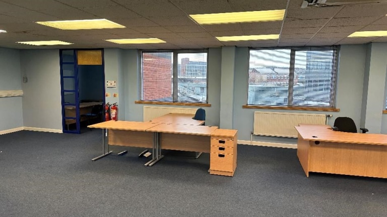 Attercliffe Rd, Sheffield to rent Interior Photo- Image 1 of 5