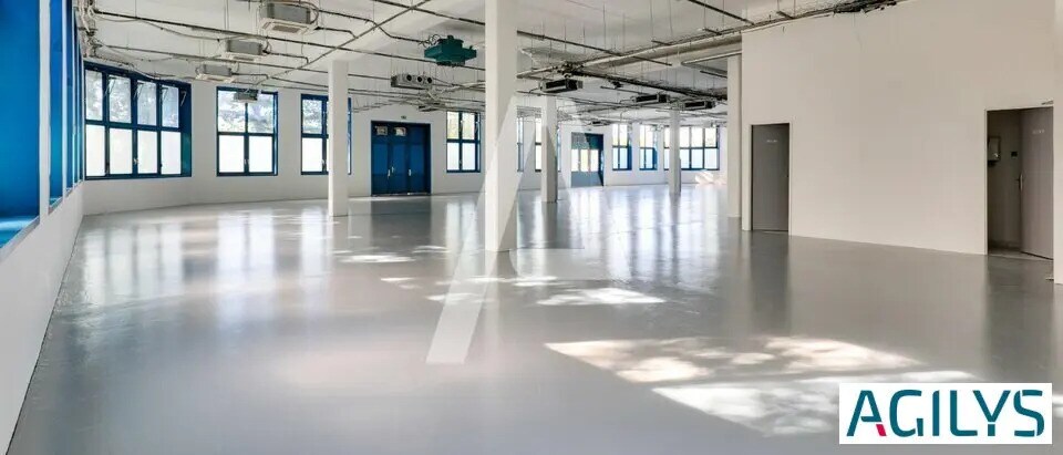 Light Industrial in Fresnes to rent Interior Photo- Image 1 of 6