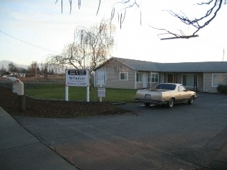 2621-2625 Whittle Ave, Medford, OR for sale - Building Photo - Image 3 of 6