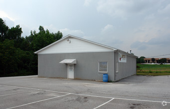 293 Lakewood Dr, Greenville, SC for rent Building Photo- Image 1 of 4