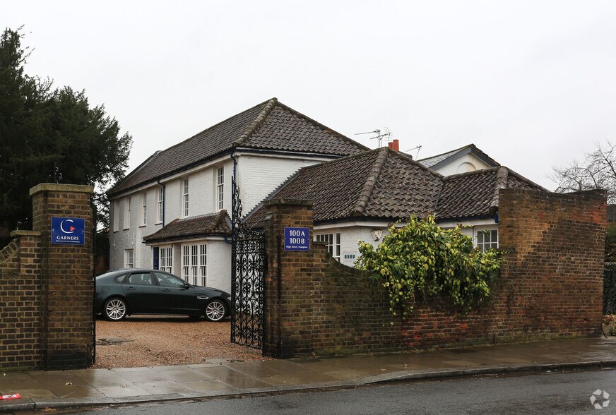 100a/b High St, Hampton for sale - Primary Photo - Image 1 of 1