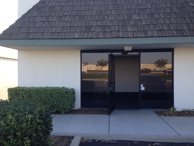 6682-6700 Van Buren Blvd, Riverside, CA for rent - Building Photo - Image 2 of 5