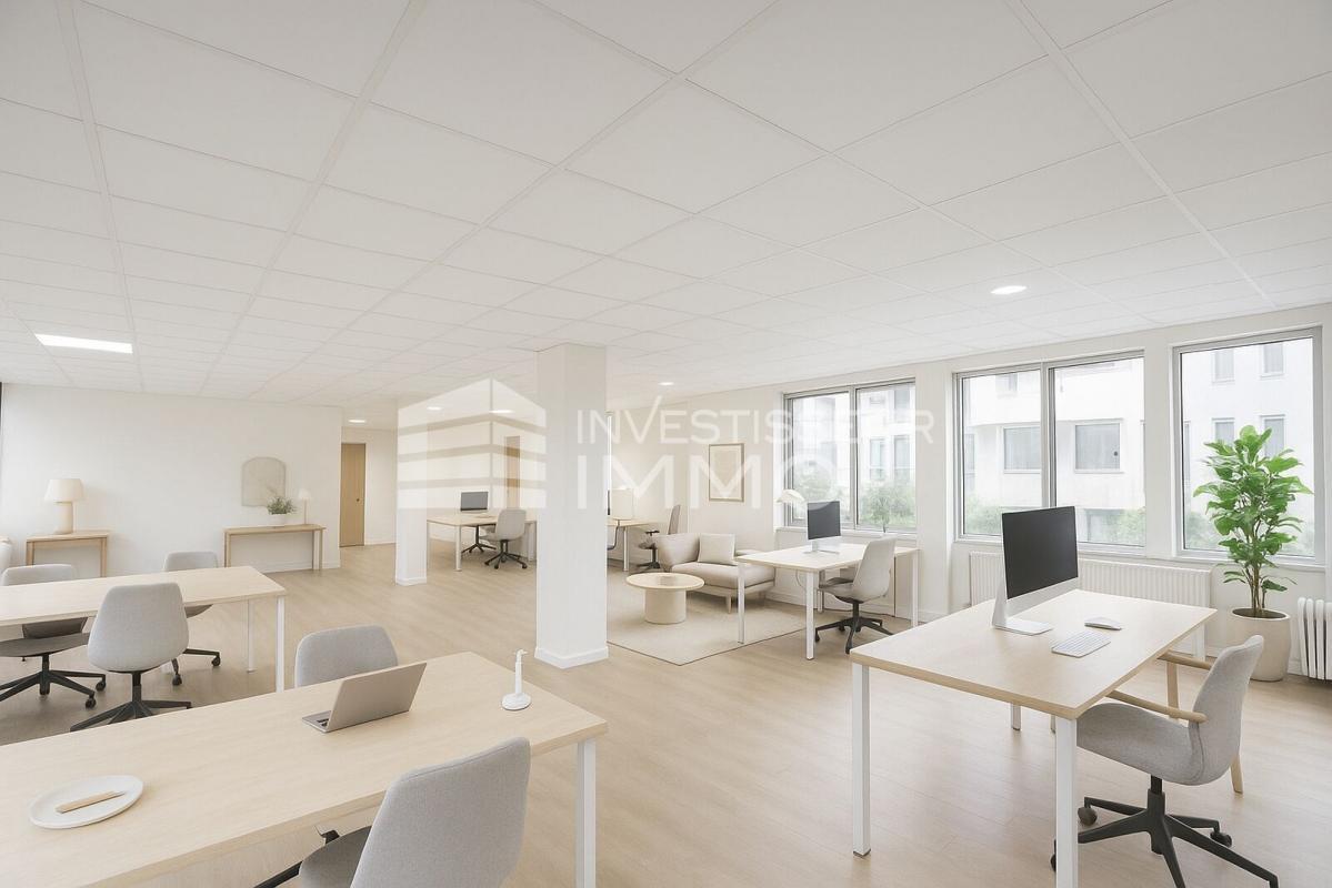 Office in Boissy Saint Leger to rent Building Photo- Image 1 of 8