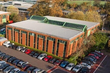 Springfield Dr, Leatherhead for sale Primary Photo- Image 1 of 1