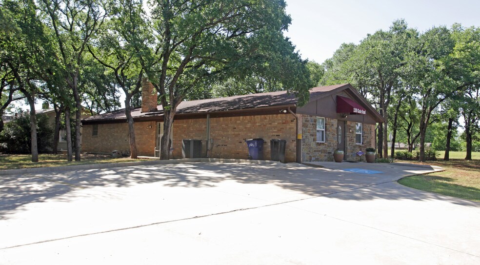 1100 Glade Rd, Colleyville, TX 76034 UK