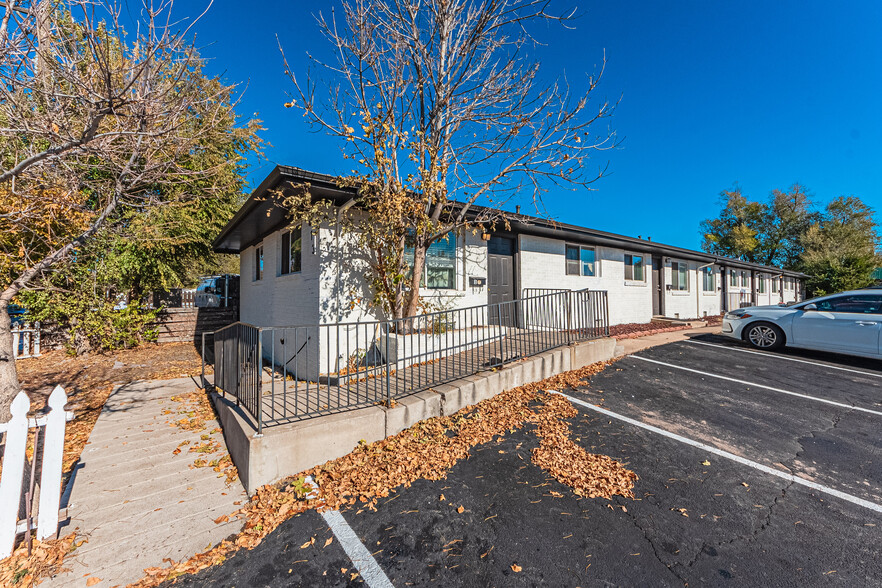 411-413 Prairie Rd, Colorado Springs, CO for sale - Building Photo - Image 1 of 22