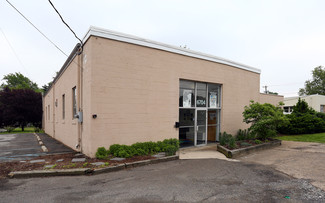 More details for 6704 N Crescent Blvd, Pennsauken, NJ - Light Industrial for Rent