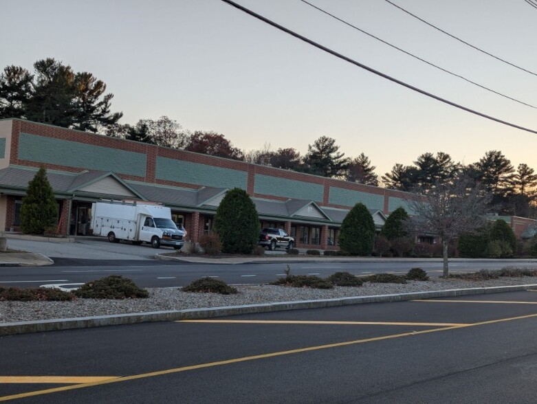 87 Centre Of New England Blvd, Coventry, RI for rent - Building Photo - Image 2 of 29