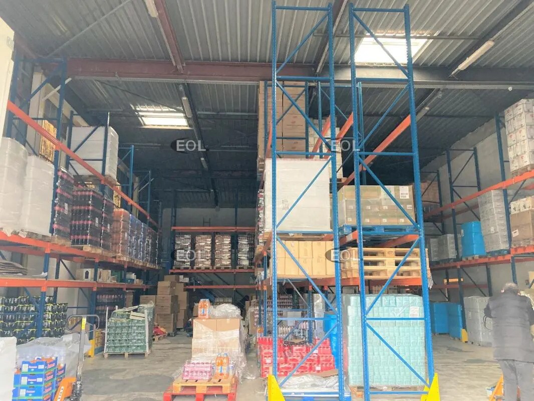 Light Industrial in Bondoufle to rent Building Photo- Image 1 of 14