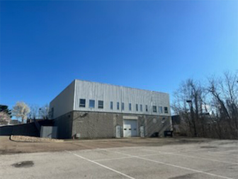 4525 Sunset Blvd, Steubenville, OH for rent - Building Photo - Image 2 of 22