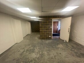 Rickling Hall, Rickling Green, Saffron Walden to rent Interior Photo- Image 1 of 7