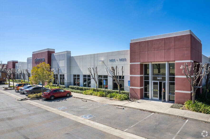 Industrial in Livermore, CA for sale - Primary Photo - Image 1 of 1