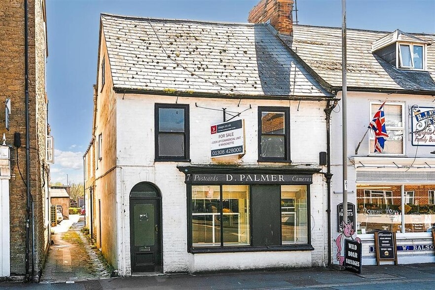 7 West Allington, Bridport for sale - Primary Photo - Image 1 of 1