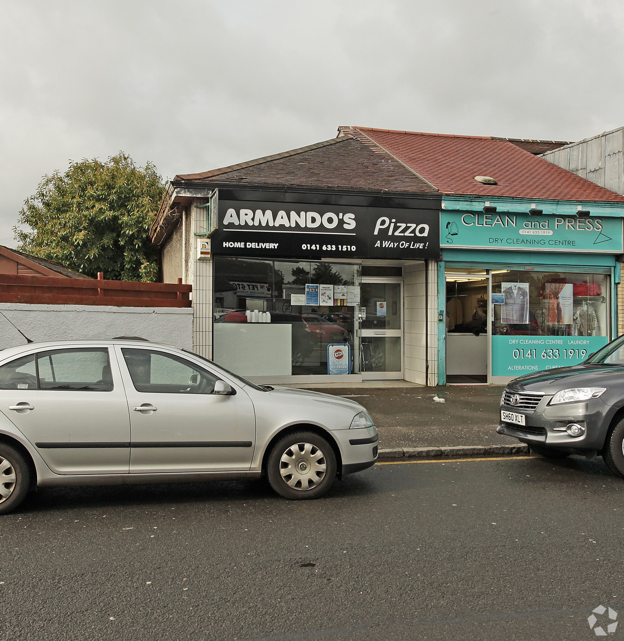 10 Merryvale Pl, Giffnock to rent Primary Photo- Image 1 of 3