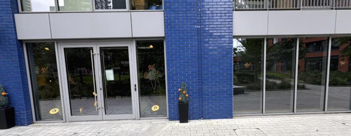 Orchard Pl, London to rent Building Photo- Image 1 of 2