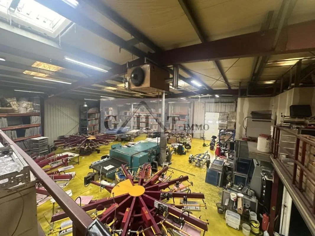 Office in Saint-Denis to rent Interior Photo- Image 1 of 8