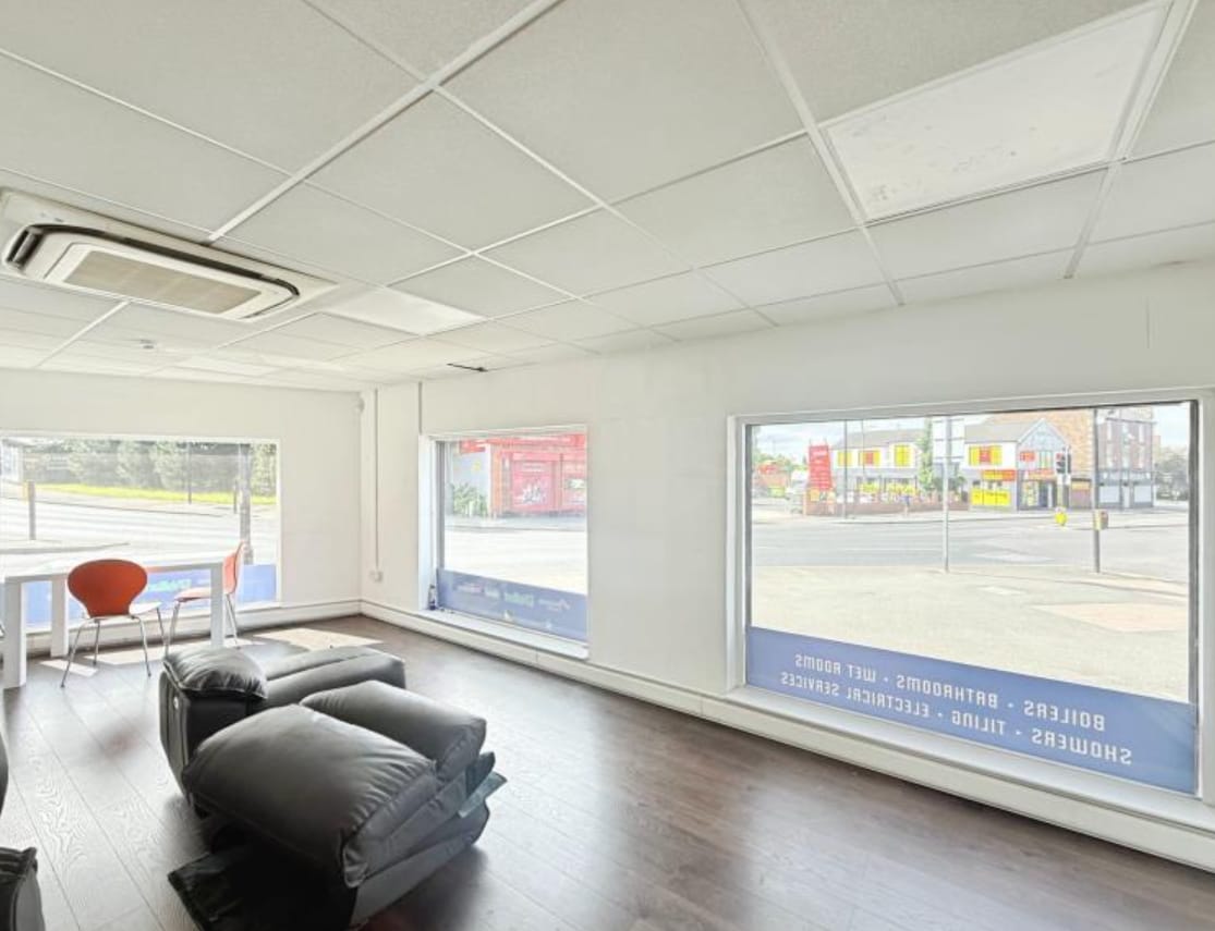 104-108 Wallgate, Wigan to rent Interior Photo- Image 1 of 5