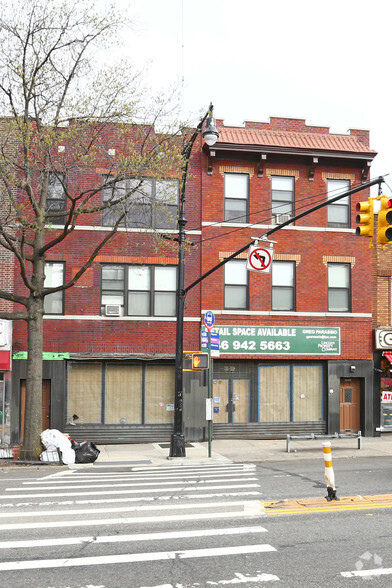 6921-69-23 Grand Ave, Flushing, NY for rent - Building Photo - Image 2 of 4