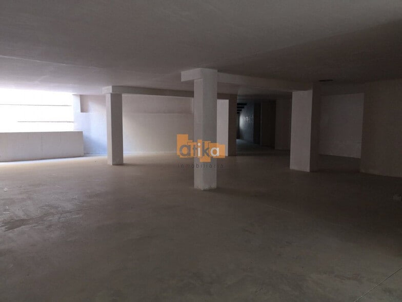 Retail in València, Valencia to rent - Building Photo - Image 3 of 9