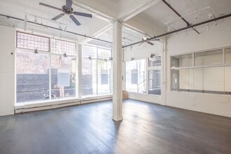 332 Water St, Vancouver, BC to rent Interior Photo- Image 2 of 3