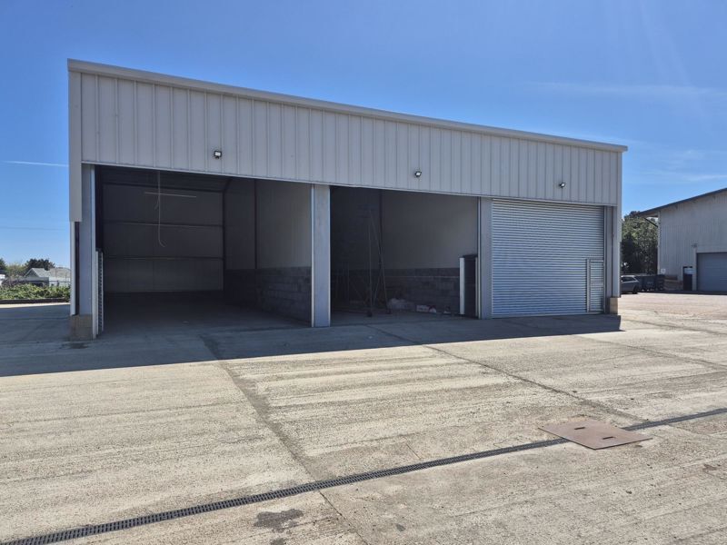 Hall Rd, Hopton to rent Building Photo- Image 1 of 5