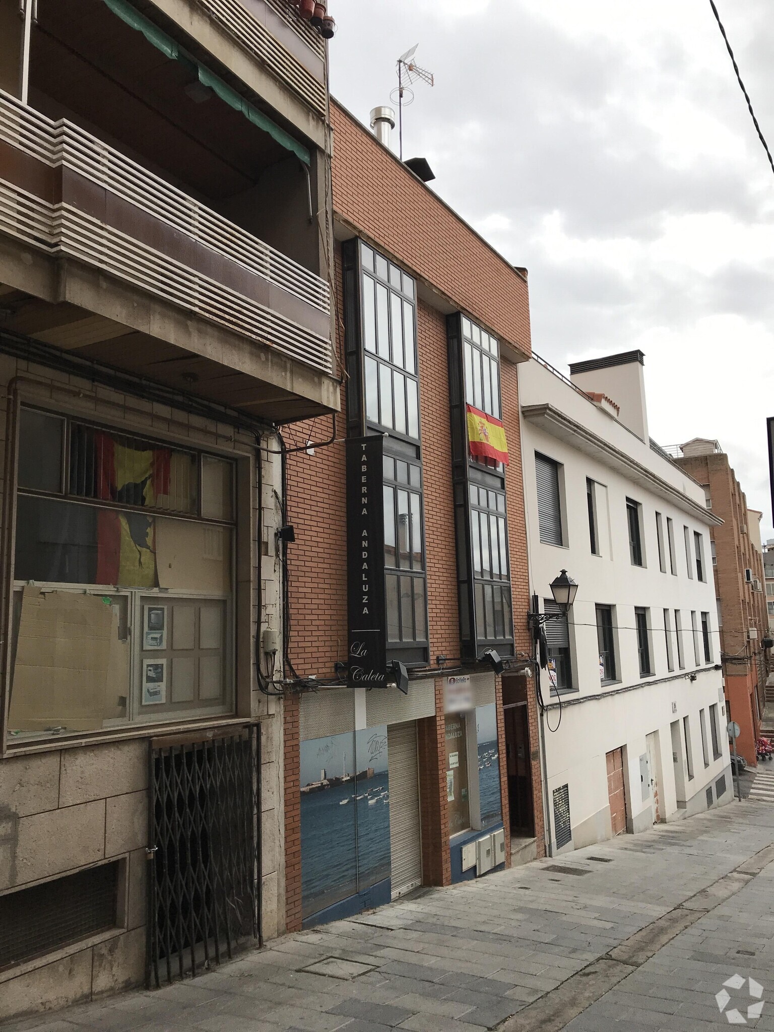 Retail in Guadalajara, Guadalajara to rent Building Photo- Image 1 of 2