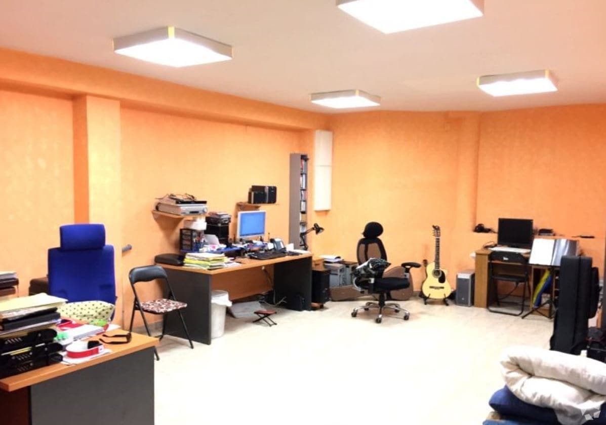 Cuenca, CUE 16004 -  -  - Interior Photo - Image 1 of 6