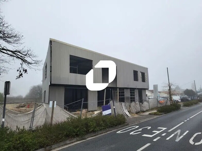 Light Industrial in Mérignac for sale - Building Photo - Image 3 of 9