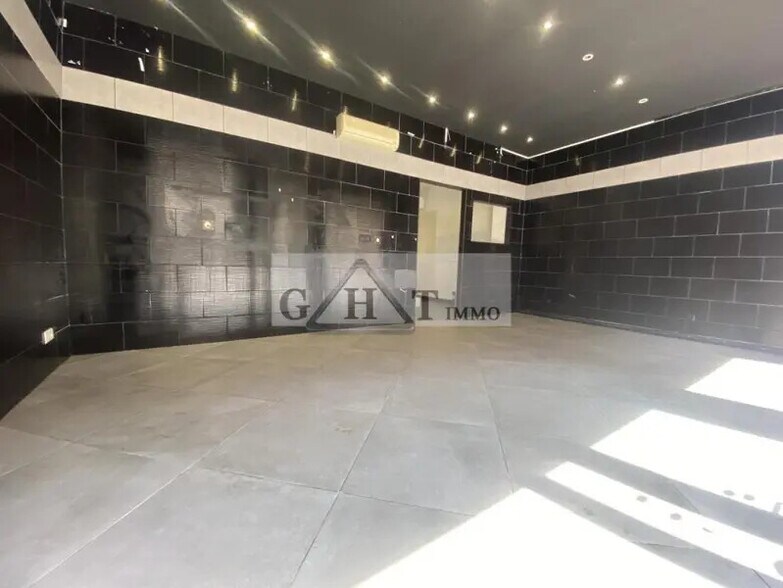 Industrial in Alfortville to rent - Interior Photo - Image 2 of 7