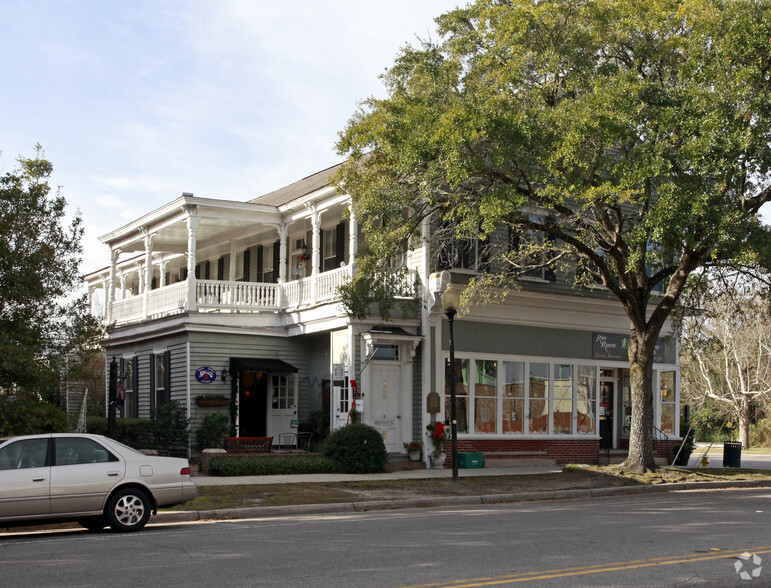 140 W Richardson Ave, Summerville, SC for sale - Primary Photo - Image 1 of 1