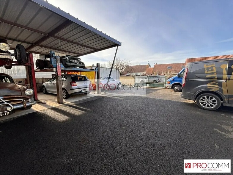 Light Industrial in Morancez for sale - Building Photo - Image 3 of 9