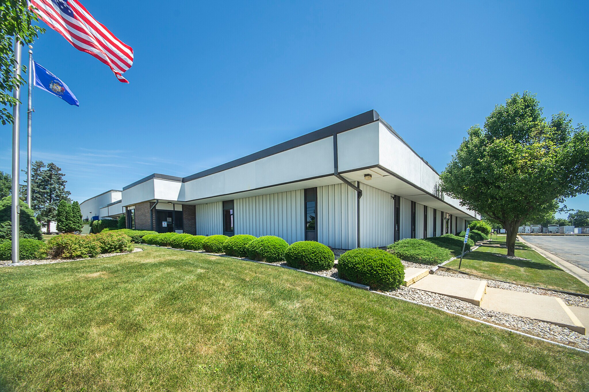 1809 Adel St, Janesville, WI for sale Building Photo- Image 1 of 1