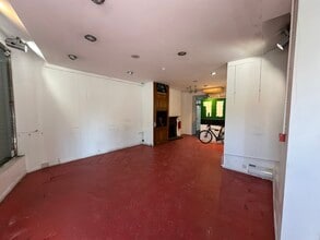 43 Denmark Hl, London to rent Interior Photo- Image 2 of 3