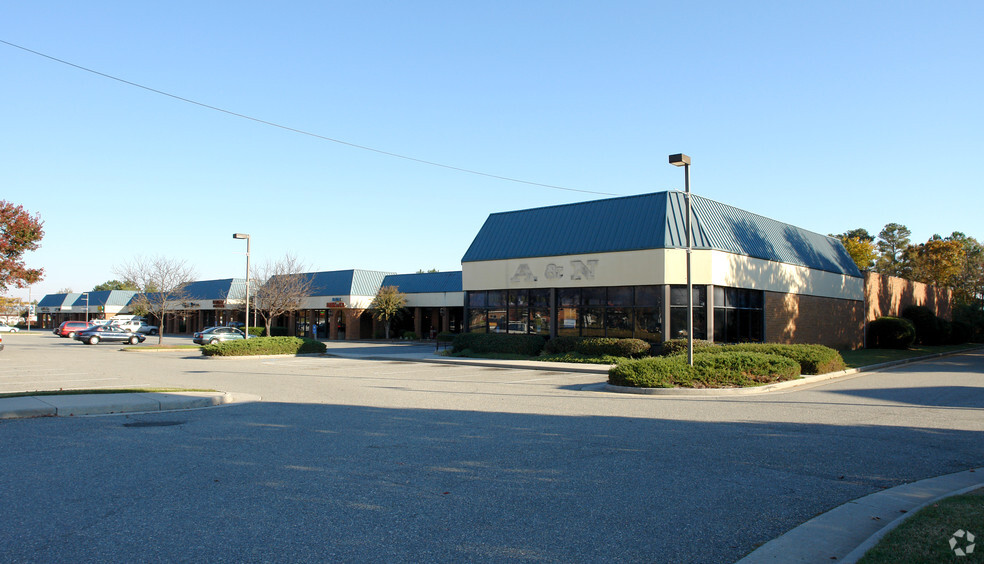 6500-6536 Richmond Rd, Williamsburg, VA for rent - Building Photo - Image 1 of 4