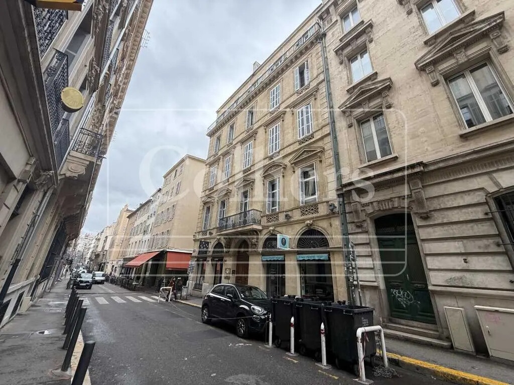 Location Bureaux 153 m² - Photo 1