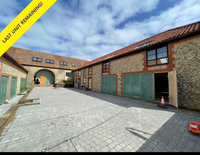 The Droveway, Hove for rent - Building Photo - Image 1 of 4