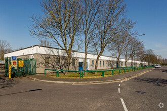 Hailey Rd, Erith for rent Building Photo- Image 1 of 5