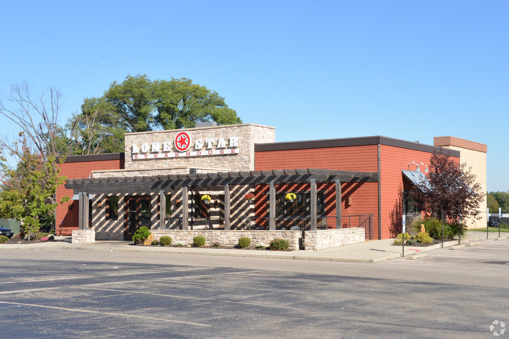 6780 Roosevelt Ave, Middletown, OH for sale Primary Photo- Image 1 of 1